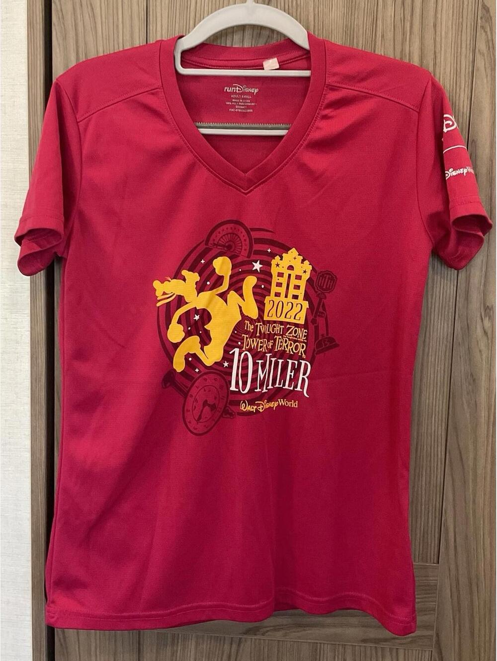 Run Disney 10 Miler Short Sleeve V-NECK Womens Athletic Tee Size Small